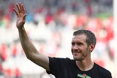 نهائي الدوري الأوروبي.. مدرب فرايبورج: أستون فيلا فريق عظيم